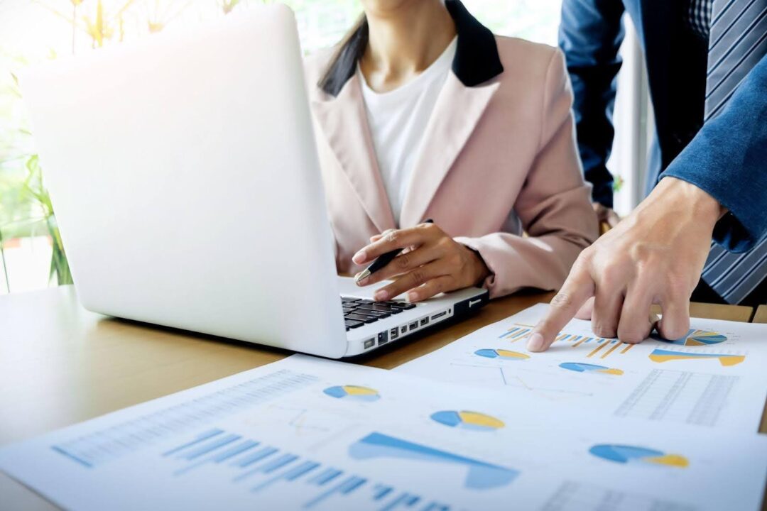 DIY Your Accounting or Upgrade to Professional Services?